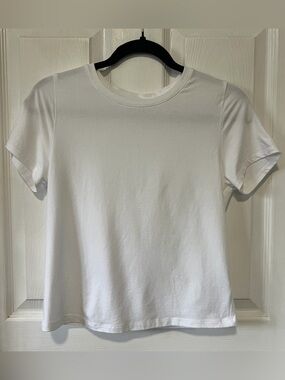 white old navy baby tee